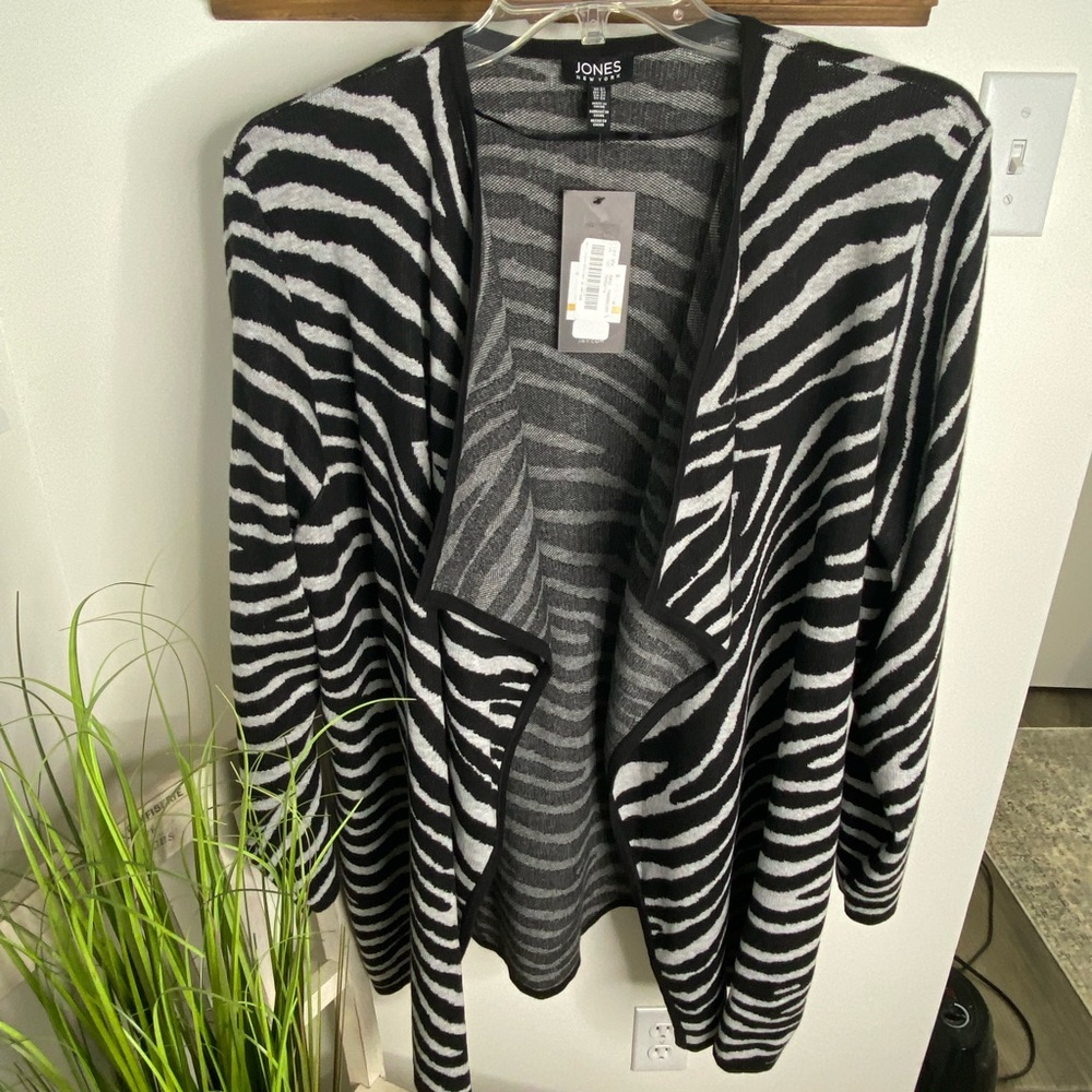 Jones New York, cardigan 3X, NWT, Black/white